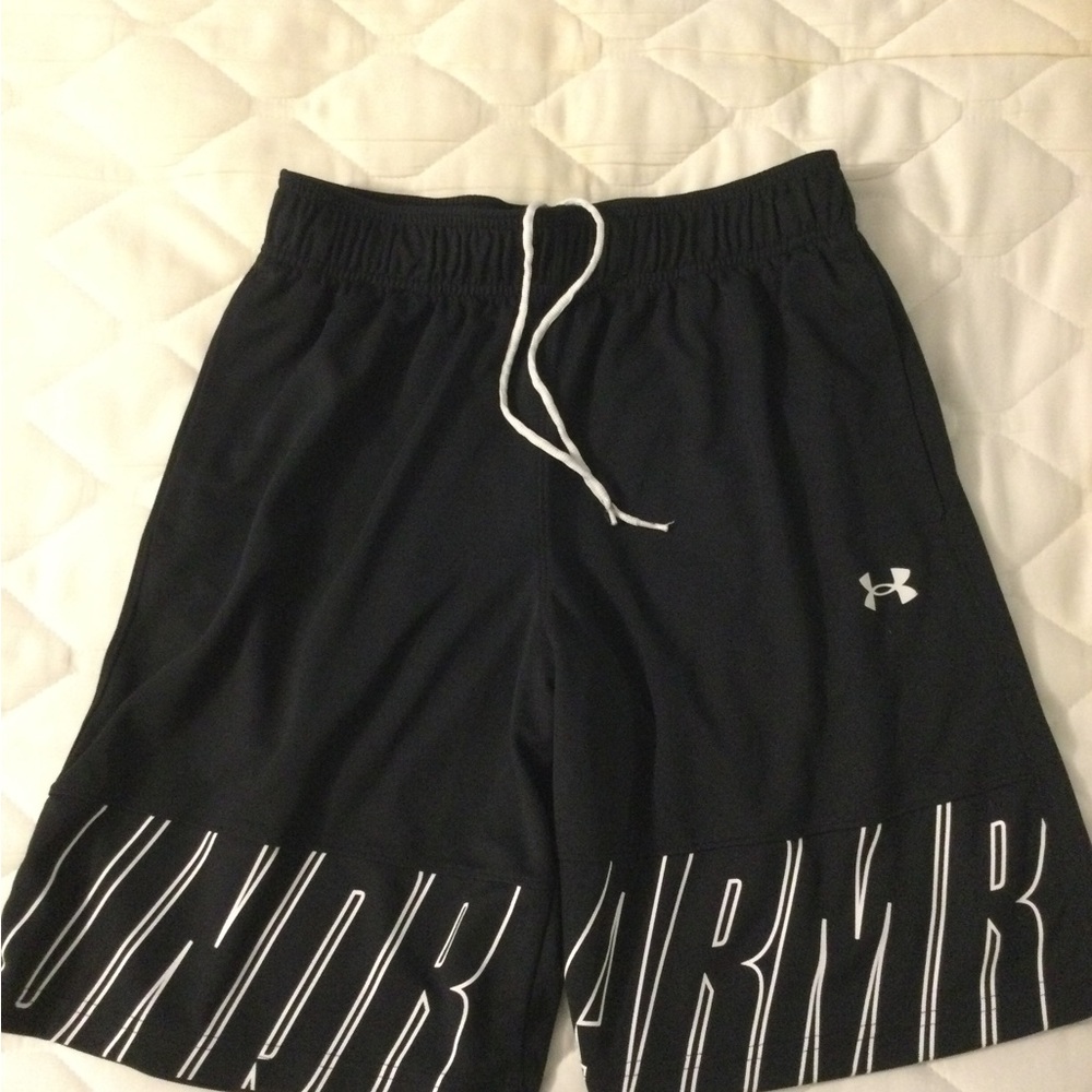 Under Armour Men's Black Shorts